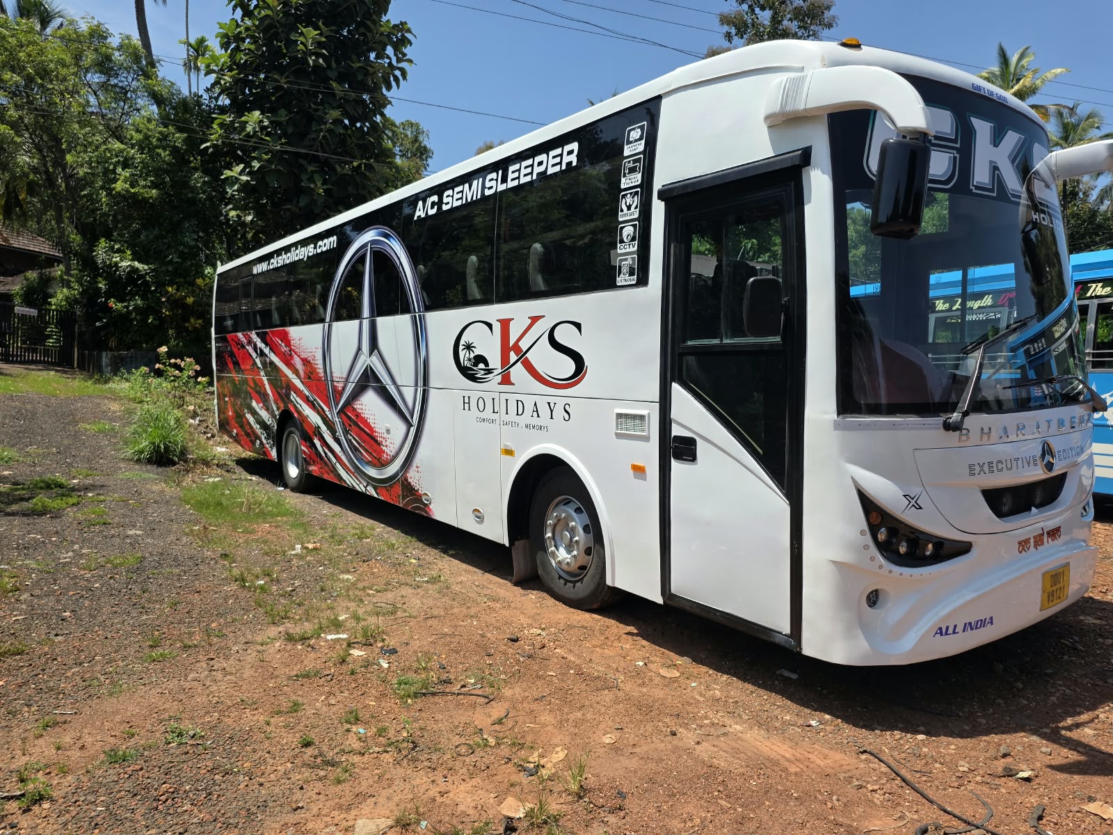CKS Holidays bus